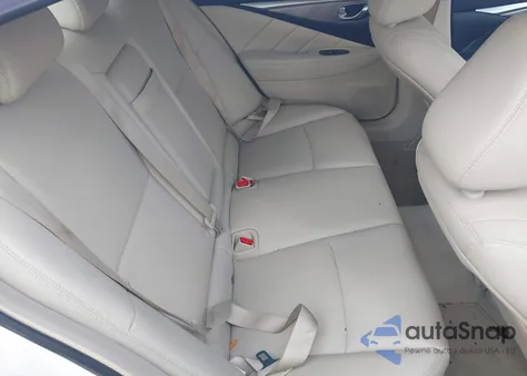 2015 Infiniti Q50 Premium z USA, uszkodzony, nr VIN JN1BV7AP4FM330923